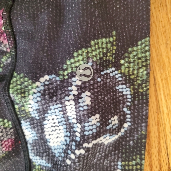 Lululemon Wunderunder Leggings - Picture 7 of 8